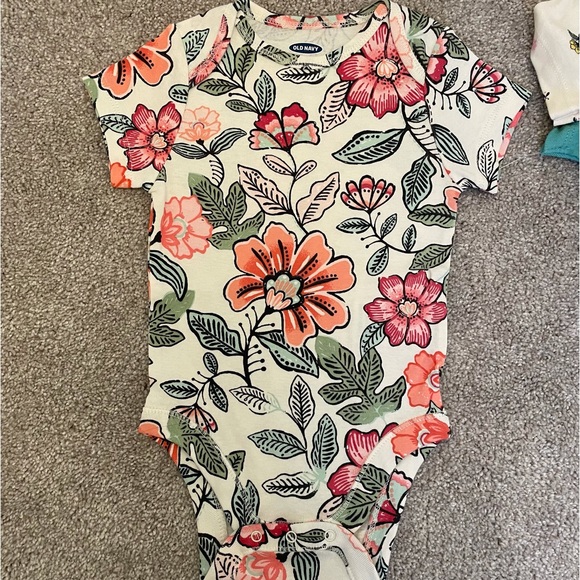 Bodysuit bundle - Picture 3 of 4